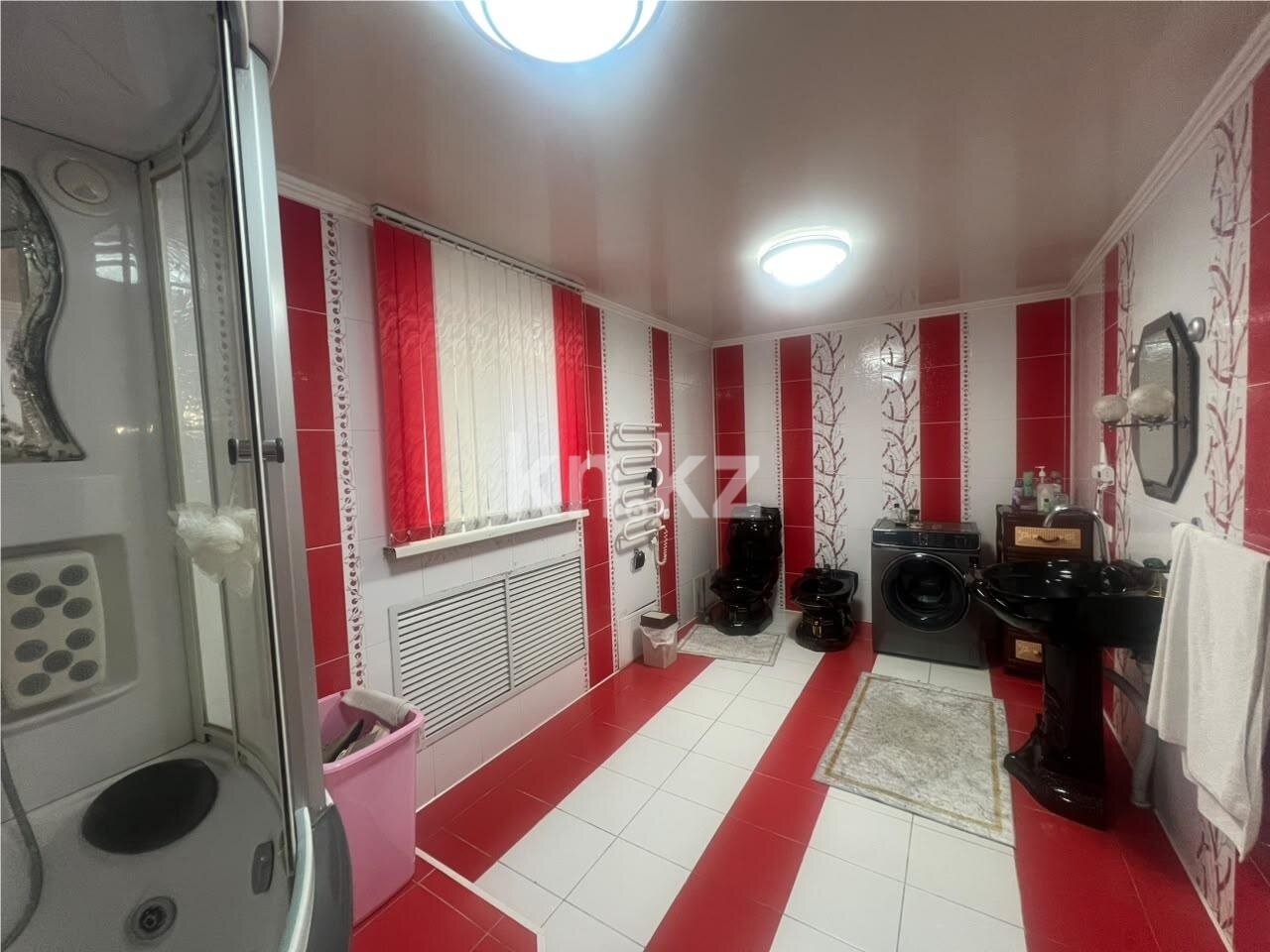 Продажа 7-комнатного дома, 307 м² в Караганде - фото 16
