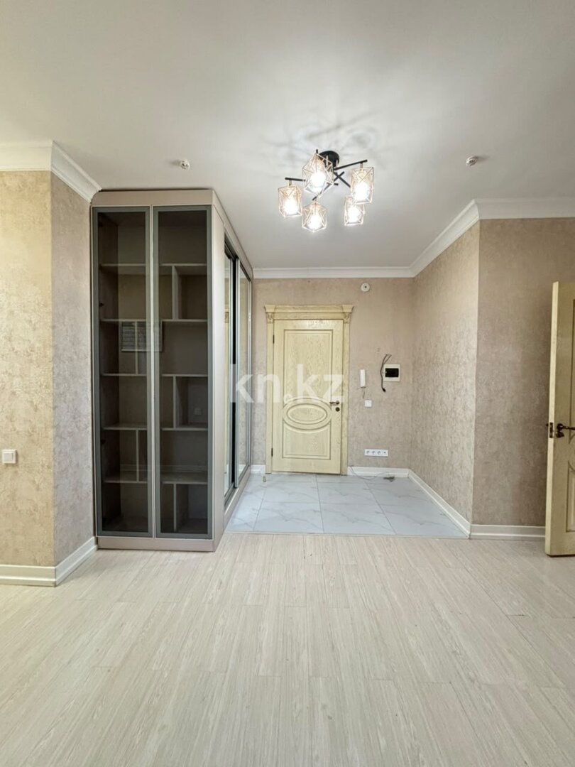 Продажа 4-комнатной квартиры, 132 м² в Астане - фото 16