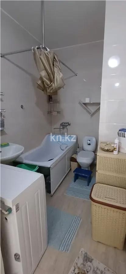 Продажа 3-комнатной квартиры, 68.8 м², пр. Райымбека, дом  259 в Алматы - фото 3