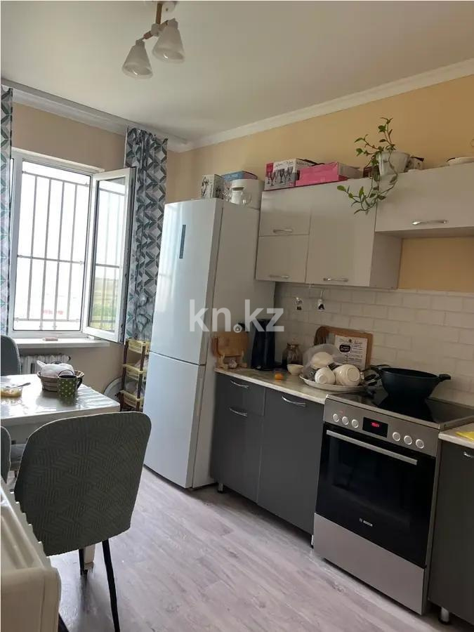 Продажа 2-комнатной квартиры, 69 м², мкр-н Голубые Пруды, дом  12/2 в Караганде - фото 4