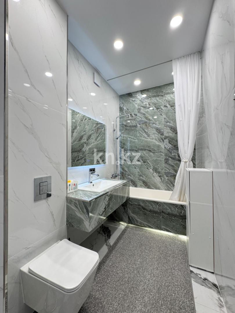 Продажа 4-комнатной квартиры, 126.5 м² в Астане - фото 19