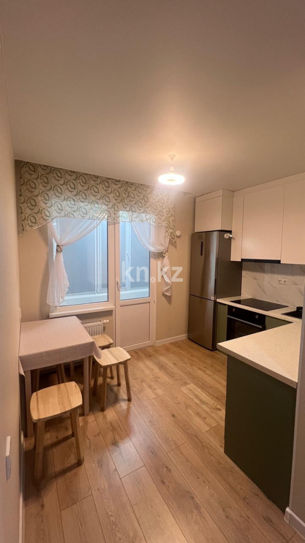 Аренда 1-комнатной квартиры, 40 м², ул. Бейбарыс Султан, дом  31 в Астане