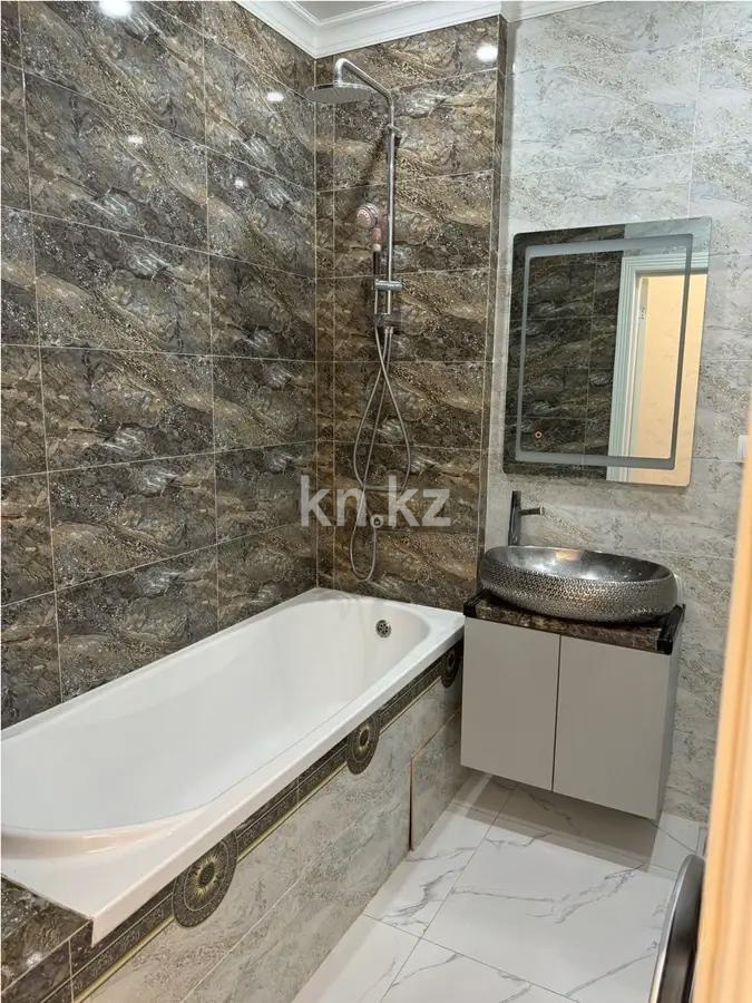 Продажа 3-комнатной квартиры, 87.5 м², пр. Аль-Фараби, дом  11/1 в Астане - фото 5