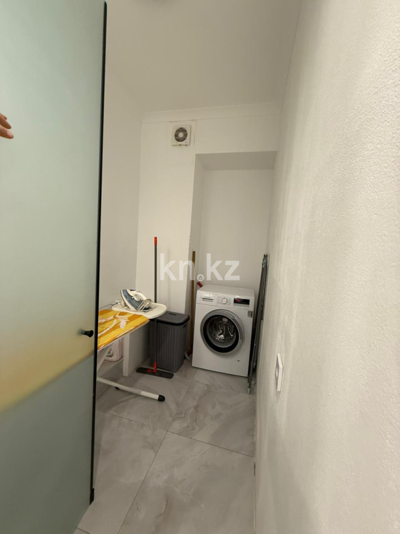 Аренда 2-комнатной квартиры, 80 м², мкр-н Коктем-3, дом  24 - бул. Бухар Жырау в Алматы - фото 12