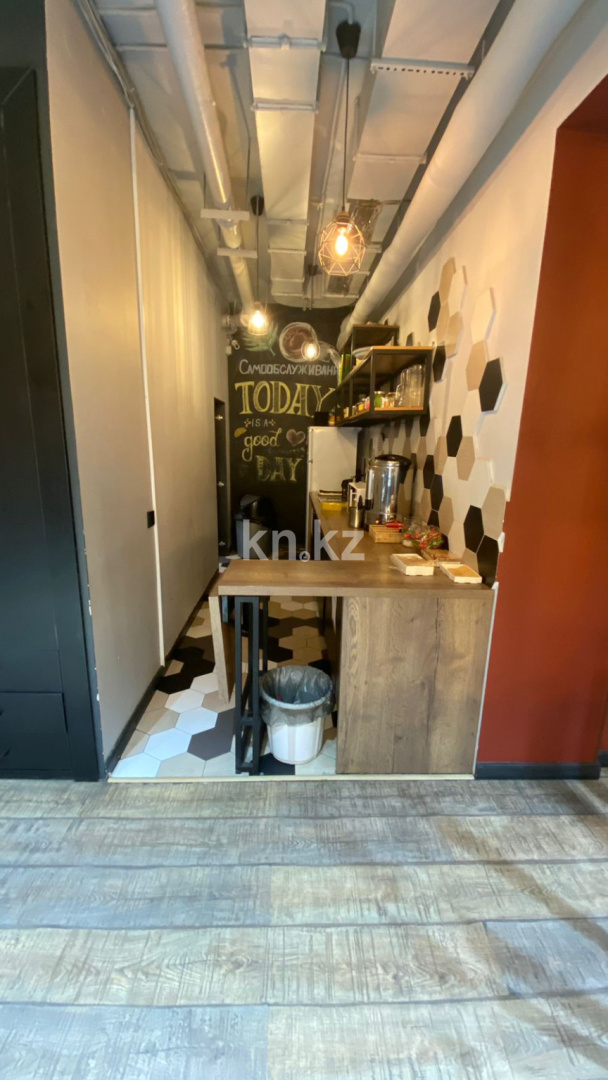 Продажа , 202 м², ул. Аманжолова, дом  24 в Астане - фото 5