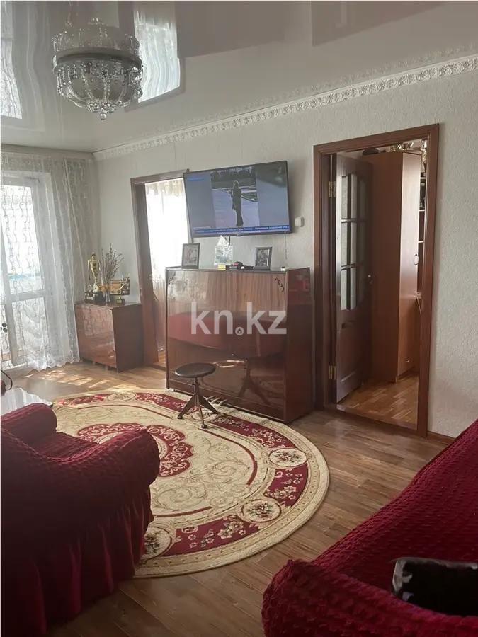 Продажа 4-комнатной квартиры, 61 м², мкр-н 16, дом  33 в Караганде