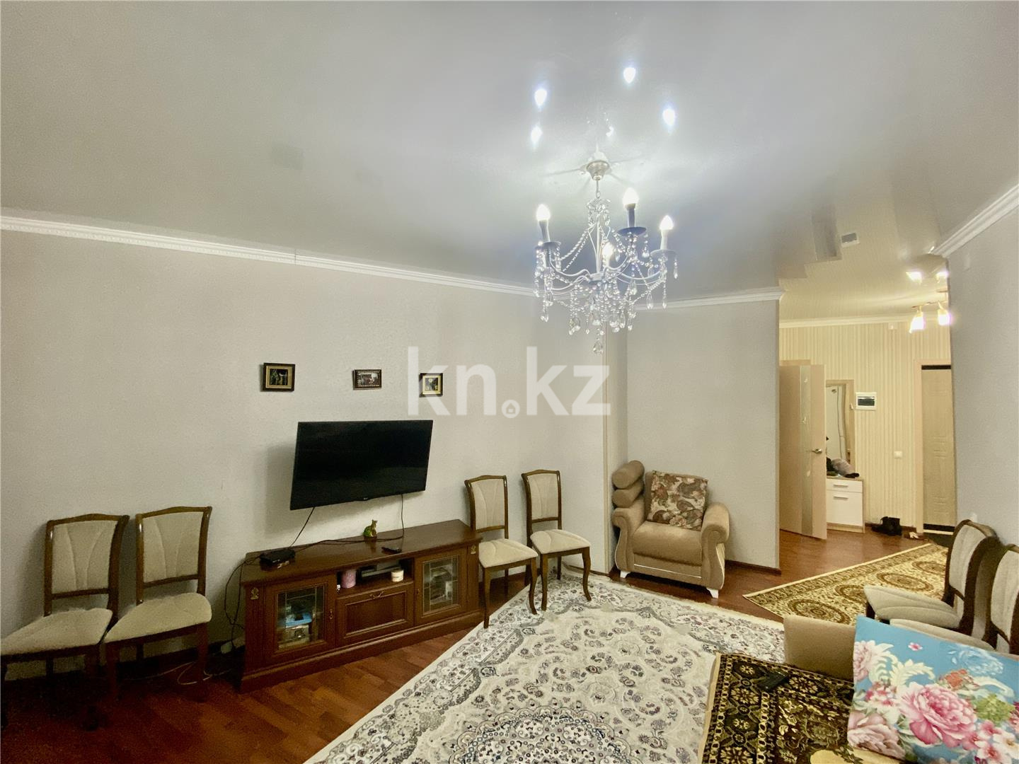 Продажа 1-комнатной квартиры, 55 м², ул. Сарыарка в Караганде - фото 4