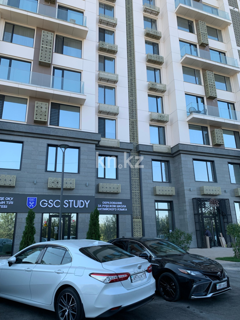 Продажа 1-комнатной квартиры, 50 м², Тулеметова, дом  160 в Шымкенте