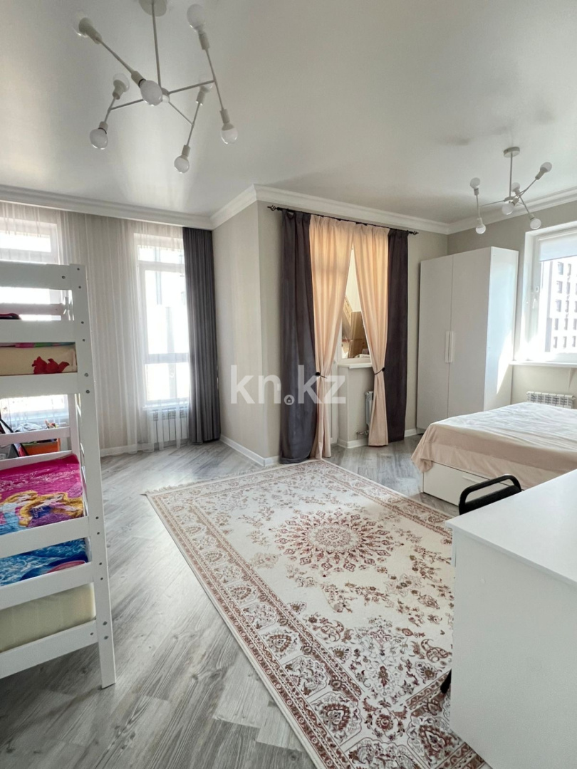 Продажа 3-комнатной квартиры, 90 м², ул. Туркестан, дом  14 - Туркестан 14 — Туркистан - Орынбор в Астане - фото 8