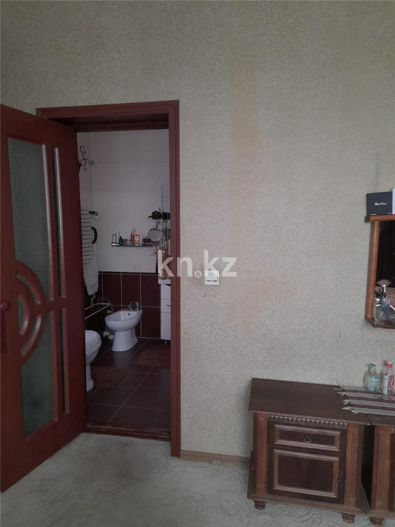 Продажа 10-комнатного дома, 560 м², ул. Байсеитовой в Темиртау - фото 11