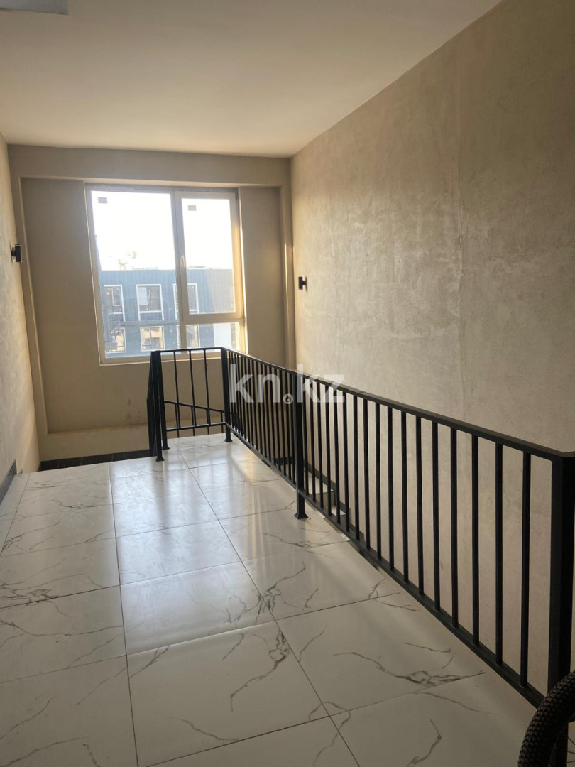 Продажа 2-комнатной квартиры, 67 м², Алатау в Алматы - фото 12