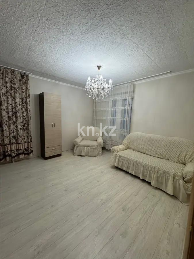 Продажа 1-комнатной квартиры, 40 м², пр. Абылай хана, дом  20а в Астане