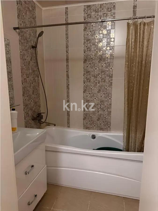 Продажа 3-комнатной квартиры, 96 м², ул. Тлендиева, дом  223 в Алматы - фото 5