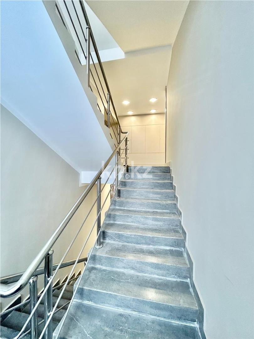 Продажа 2-комнатной квартиры, 55 м², 067 учетный квартал в Караганде - фото 4