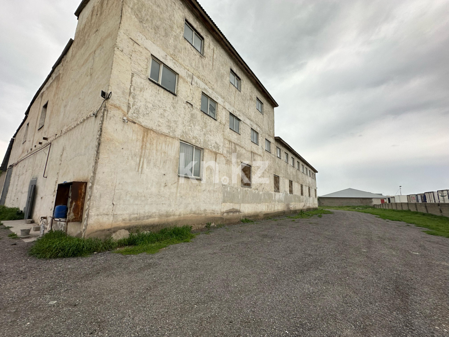 Продажа , 2400 м², Кызылжар в Шымкенте - фото 3