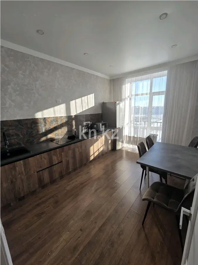 Продажа 2-комнатной квартиры, 69 м², ул. Ашимова, дом  21 в Караганде - фото 3