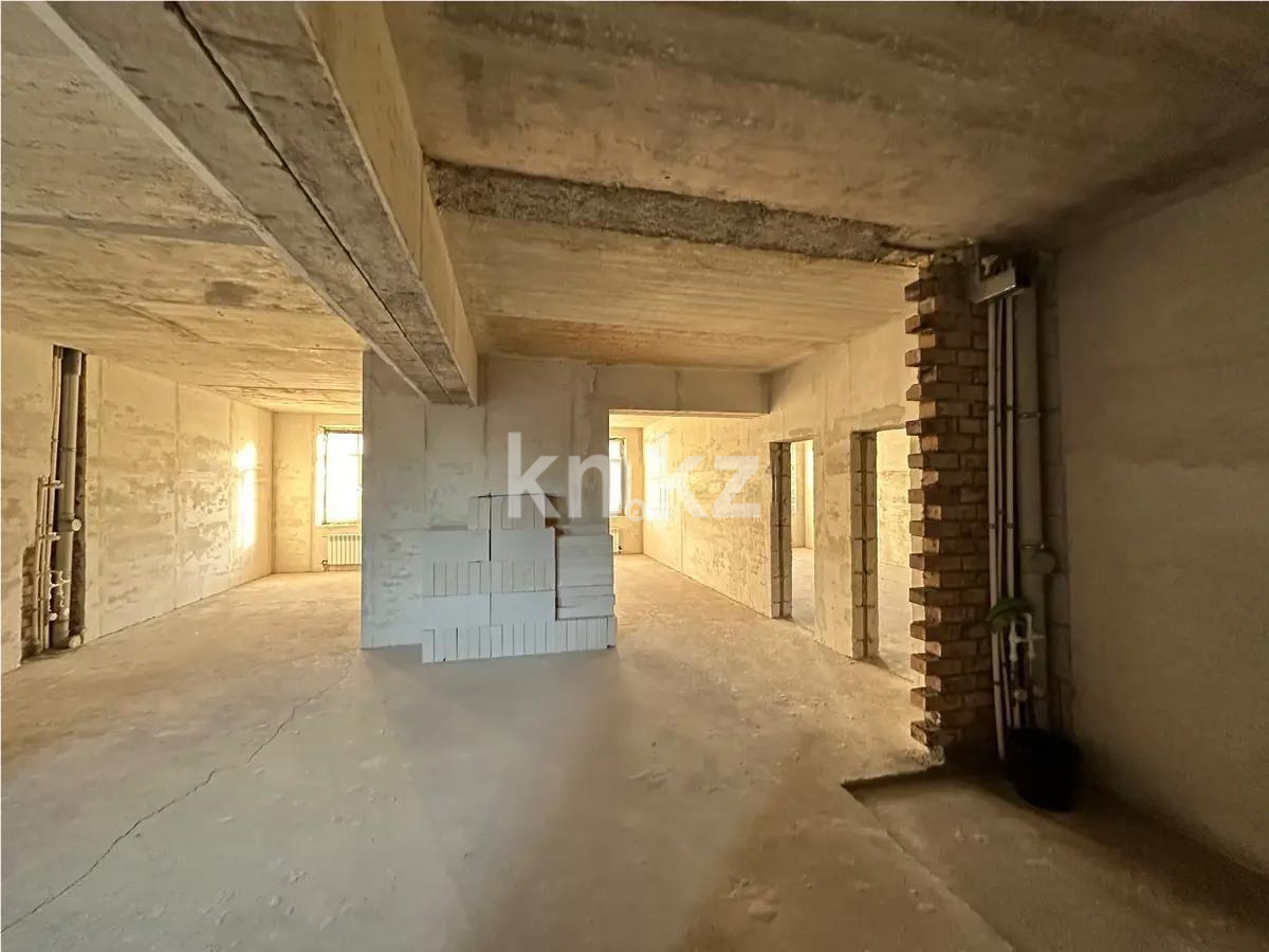 Продажа 4-комнатной квартиры, 131 м², ул. Жамбыла, дом  156а в Караганде - фото 3