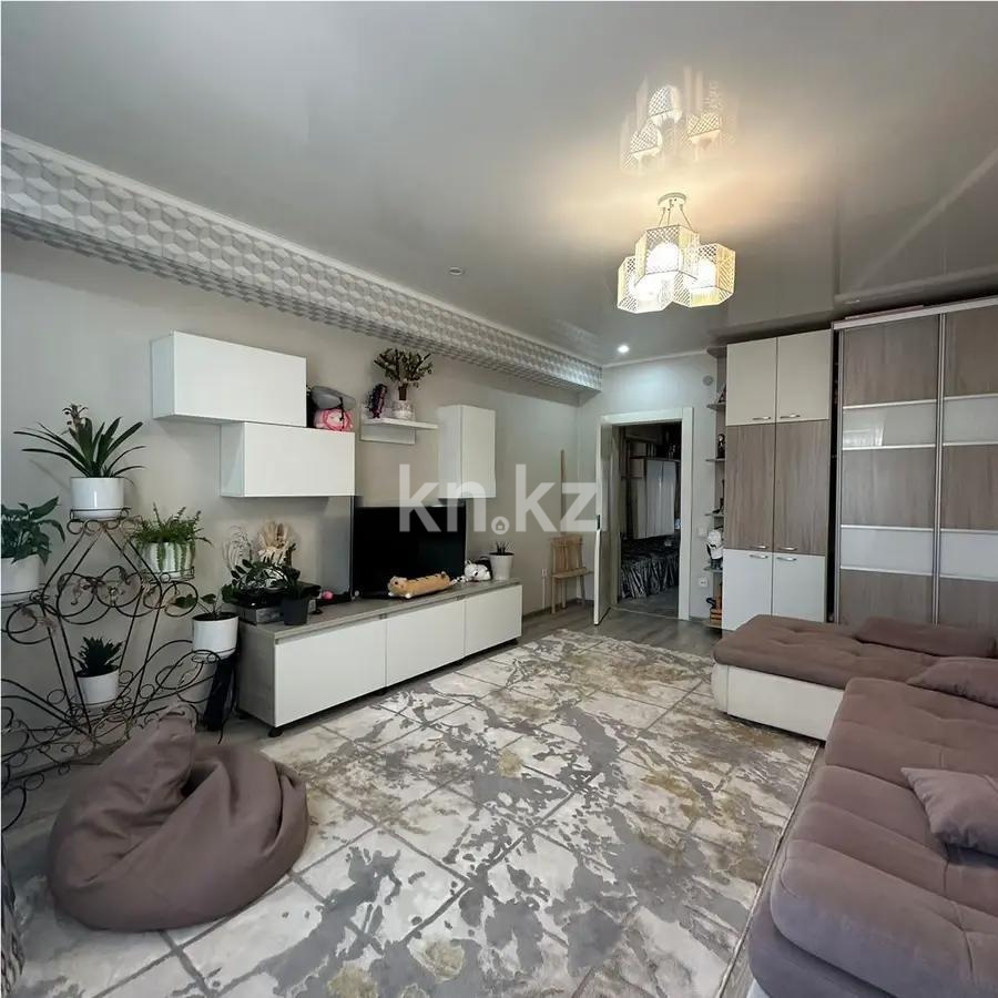 Продажа 3-комнатной квартиры, 90.7 м², ул. Толе би, дом  273/8 в Алматы - фото 2