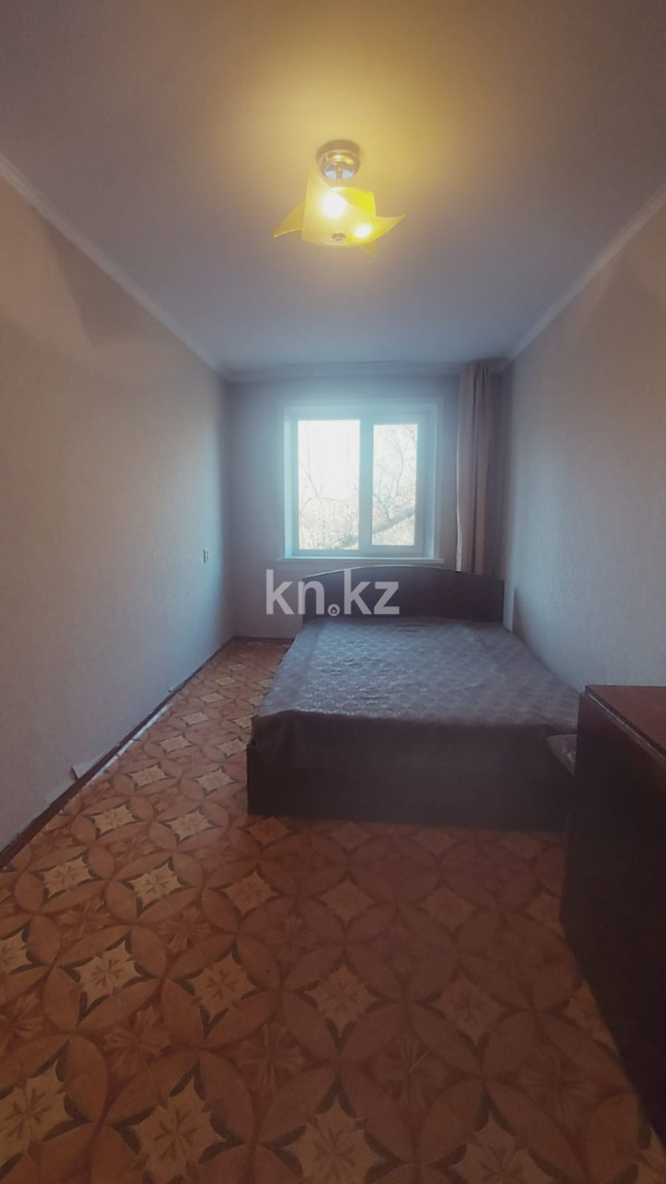 Продажа 4-комнатной квартиры, 76 м², 1 кв-л, дом  14 в Караганде - фото 4