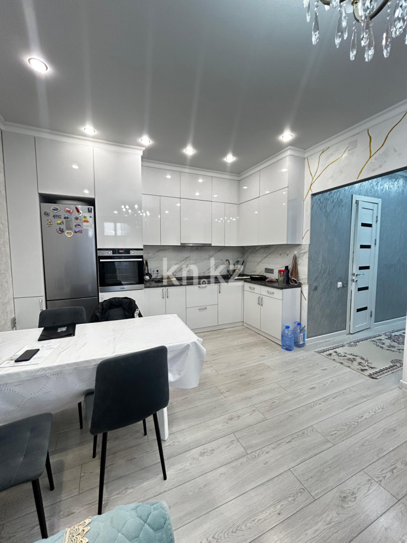 Продажа 3-комнатной квартиры, 64 м², ул. Ашимова, дом  21 в Караганде - фото 3