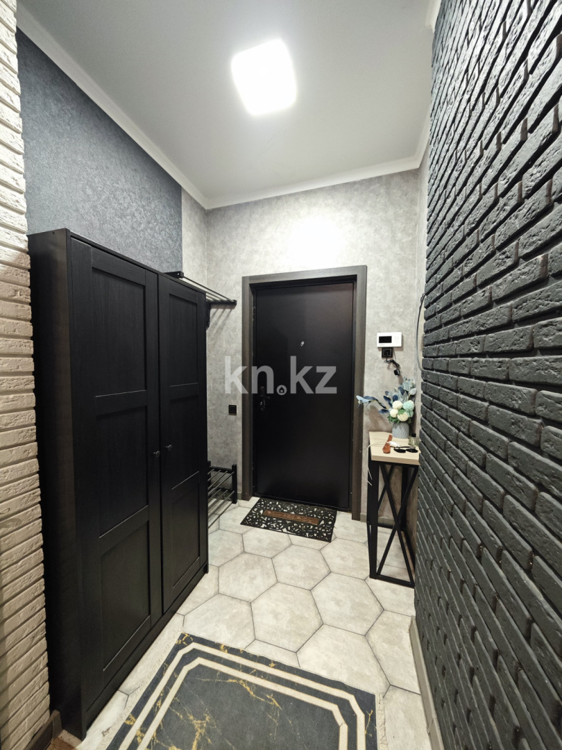 Продажа 2-комнатной квартиры, 57 м², ул. Комиссарова, дом  10/3 в Караганде - фото 8