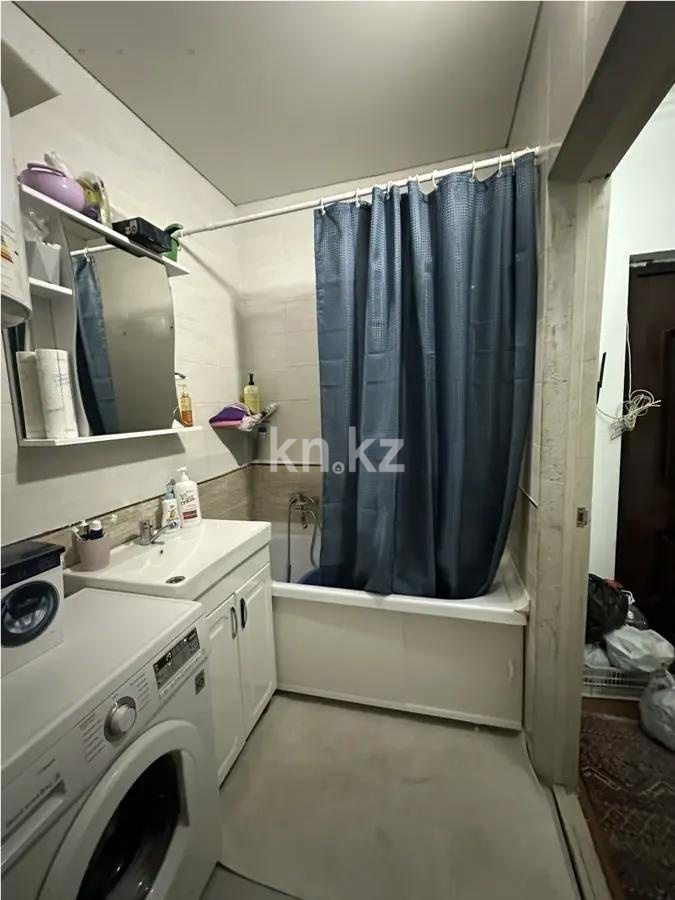 Продажа 1-комнатной квартиры, 40 м², мкр-н Кокжиек, дом  1 в Алматы - фото 3