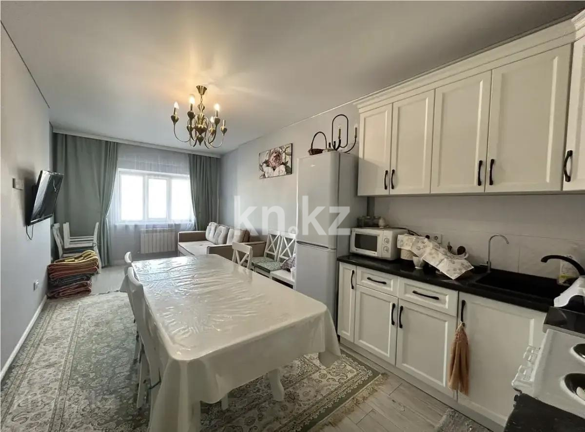 Продажа 3-комнатной квартиры, 65 м², ул. Омарова, дом  23 в Астане - фото 3