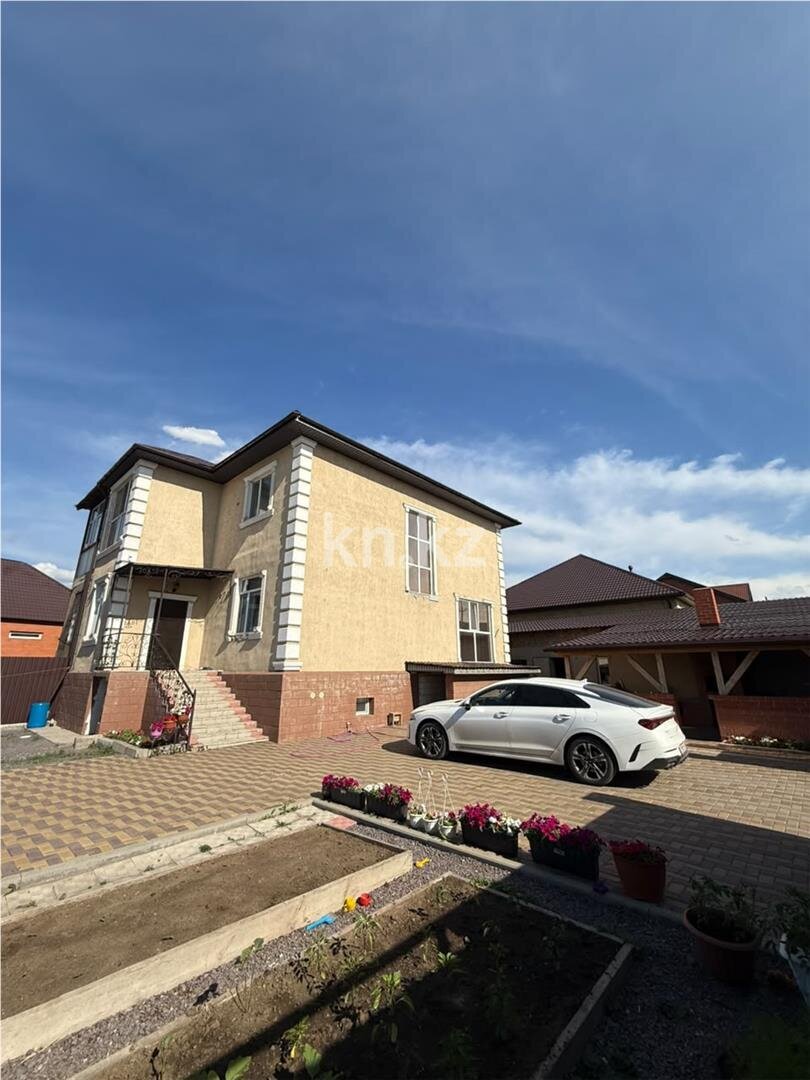 Продажа 5-комнатного дома, 213 м² в Караганде