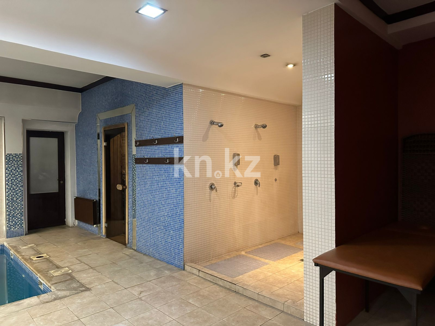 Аренда 4-комнатного дома, 400 м² в Алматы - фото 3