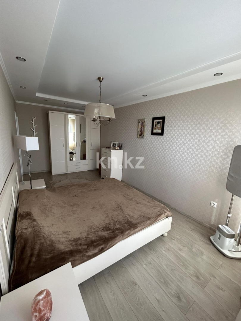 Продажа 2-комнатной квартиры, 69 м², пр. Республики в Караганде - фото 6
