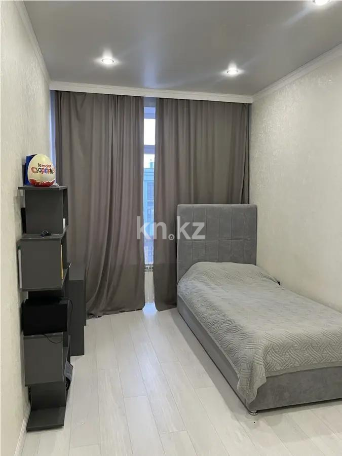 Продажа 4-комнатной квартиры, 110 м², ул. Ашимова, дом  15 в Караганде - фото 4