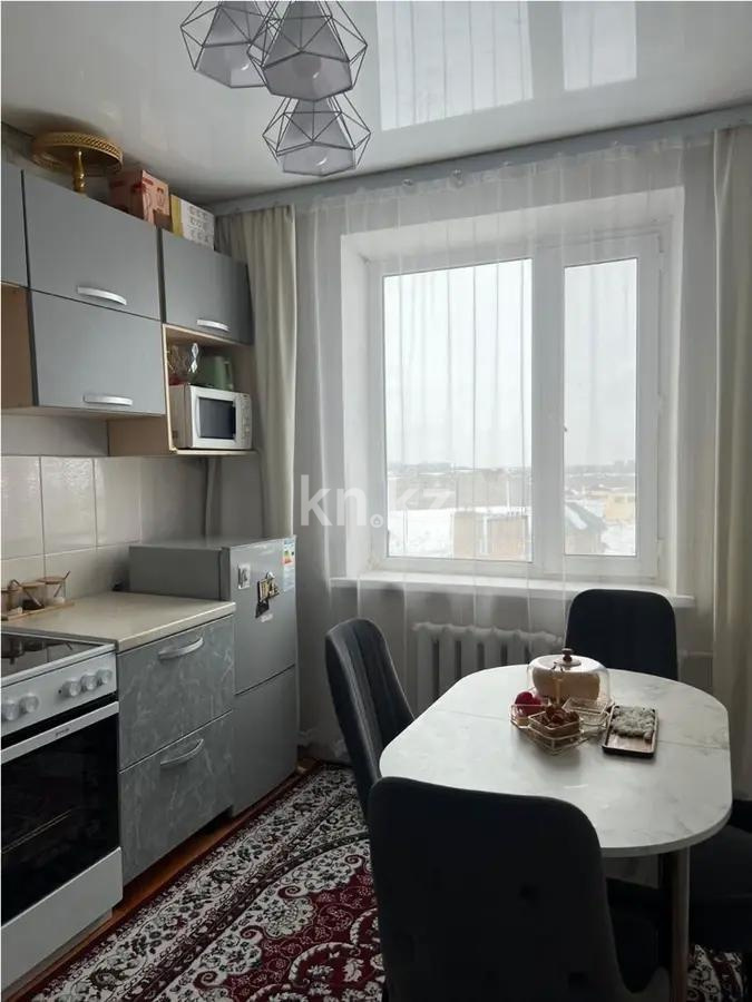 Продажа 2-комнатной квартиры, 54 м², мкр-н Шахтерский, дом  120 в Караганде - фото 3