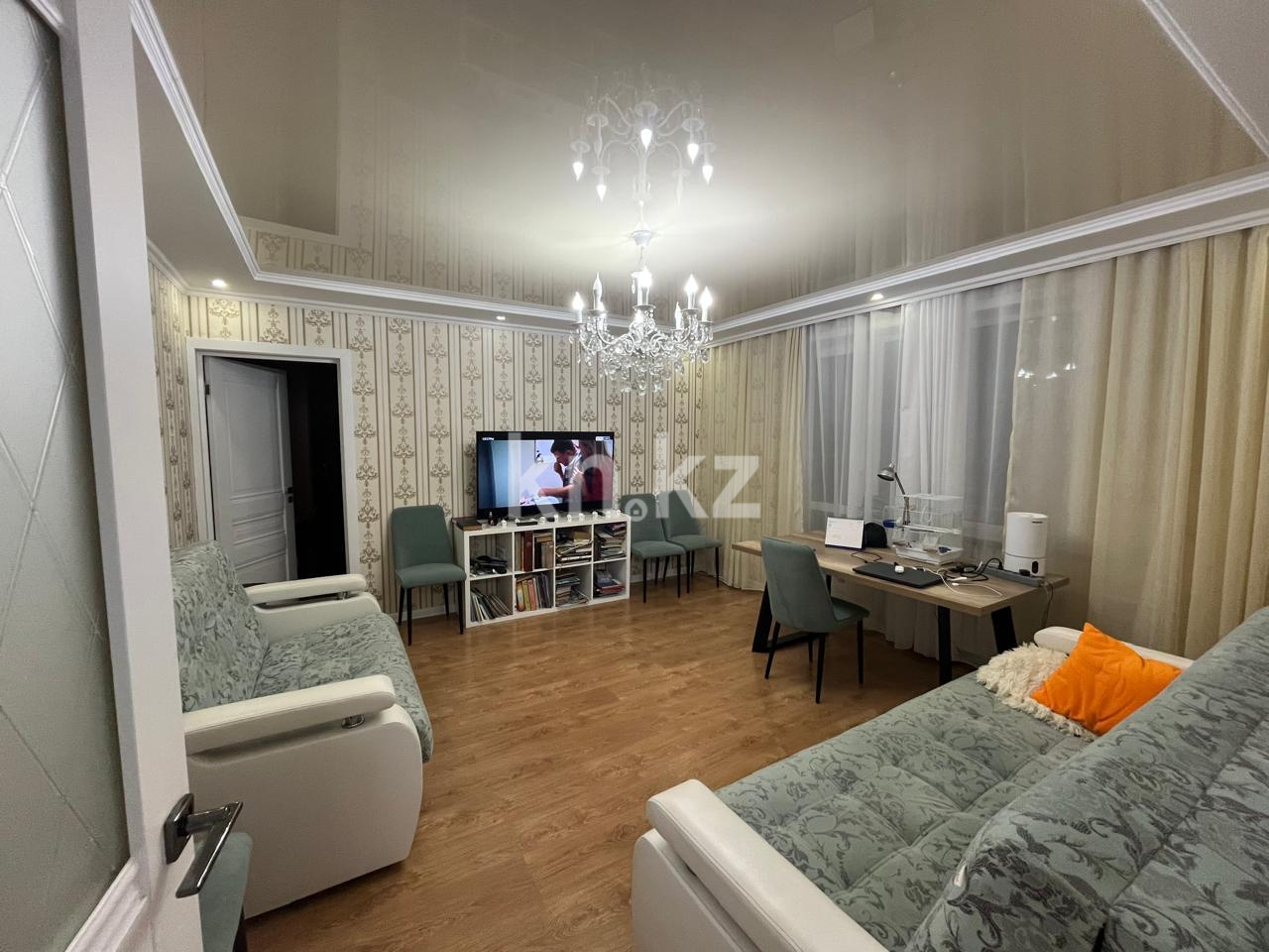 Продажа 4-комнатной квартиры, 80 м² в Караганде