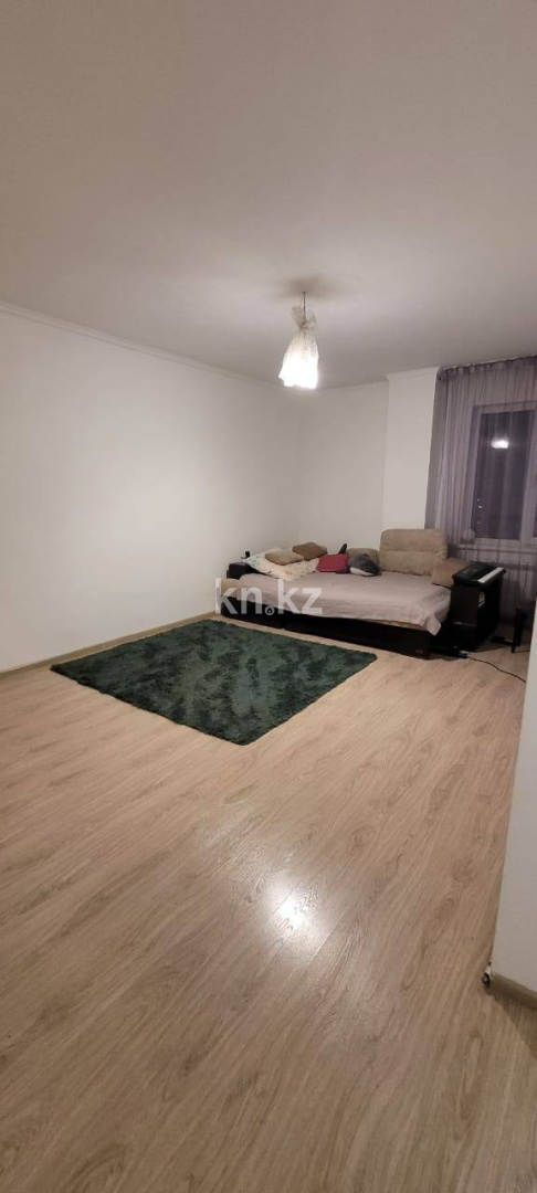 Аренда 1-комнатной квартиры, 40 м² в Астане