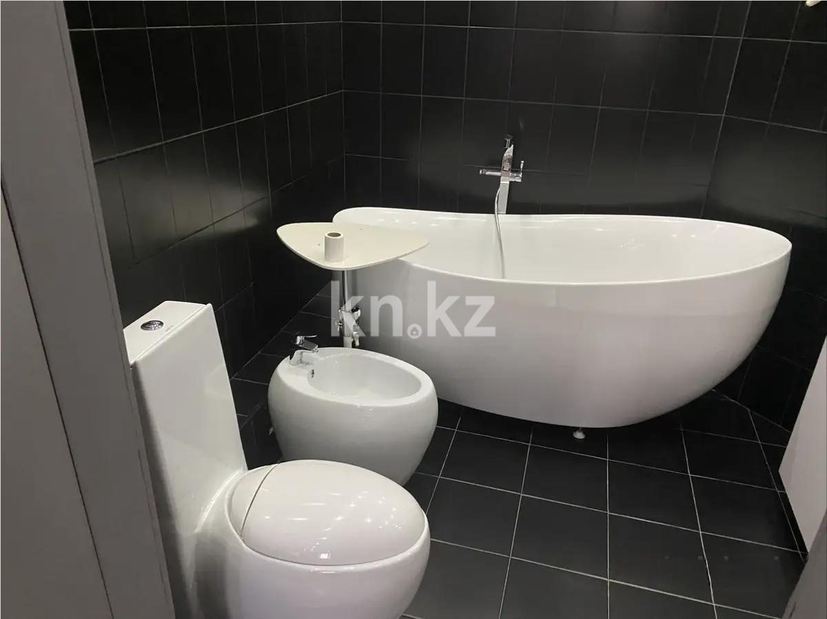 Продажа 2-комнатной квартиры, 72 м², ул. Навои, дом  208/8 в Алматы - фото 4