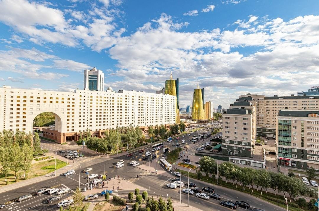 Аренда 3-комнатной квартиры посуточно, 130 м², ул. Кунаева, дом  35 - пр. Мангилик Ел в Астане - фото 15