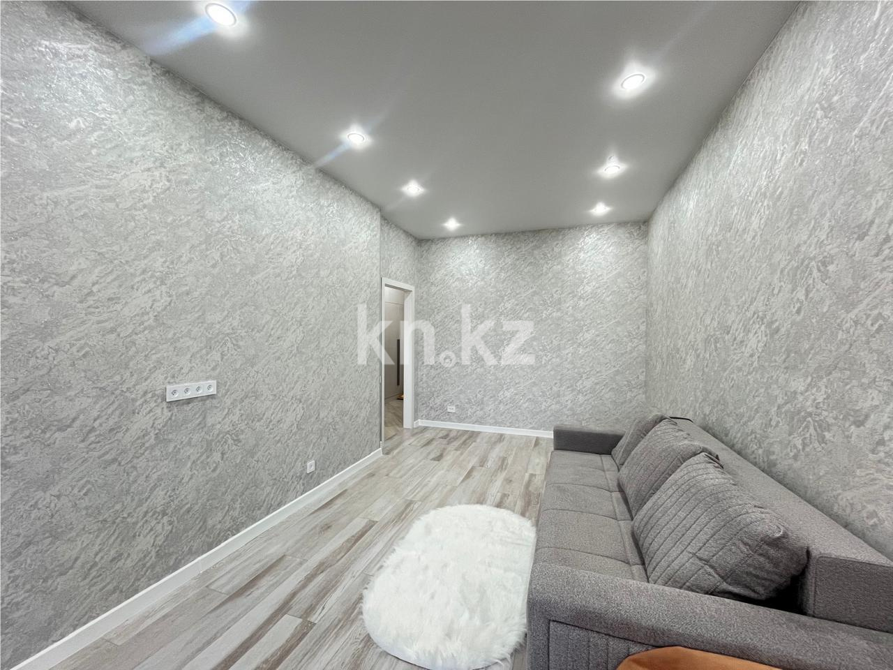 Продажа 1-комнатной квартиры, 43 м², ул. Дюсембекова, дом  83/1 в Караганде - фото 2