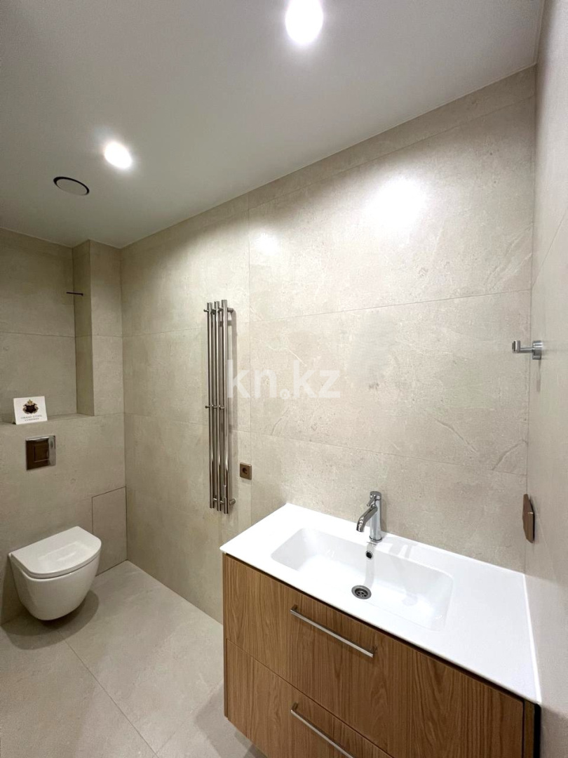 Продажа 3-комнатной квартиры, 75.3 м² в Алматы - фото 19