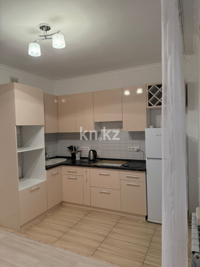 Аренда 1-комнатной квартиры, 44 м² в Астане