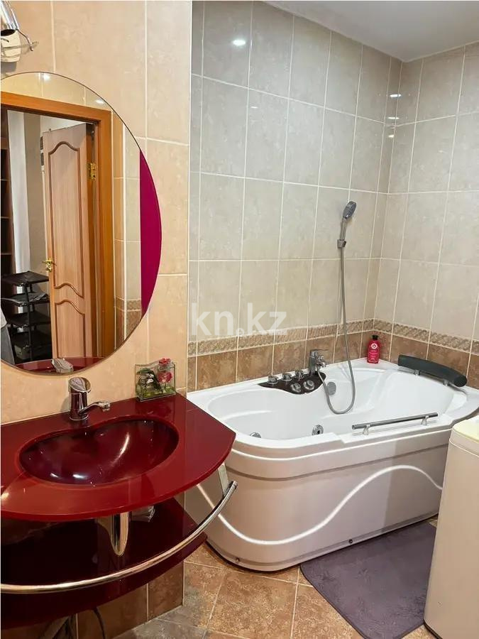 Продажа 1-комнатной квартиры, 50 м², ул. Хусаинова, дом  225 в Алматы - фото 3