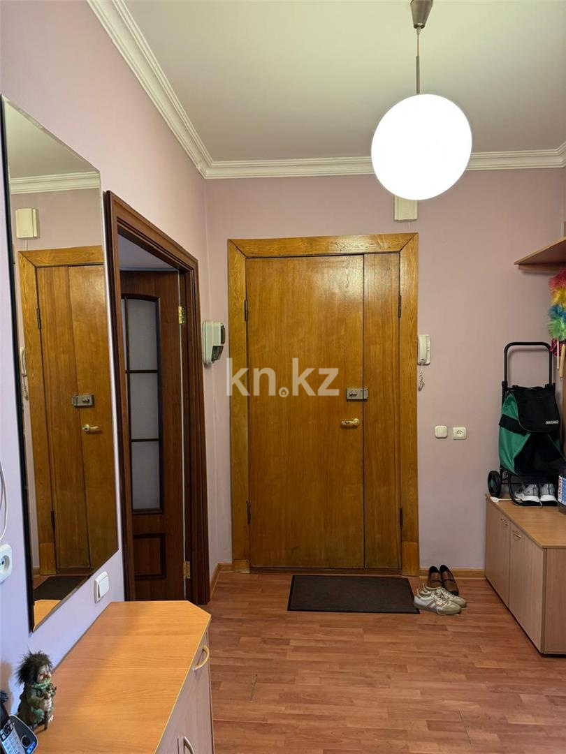 Продажа 3-комнатной квартиры, 65 м², ул. Чкалова в Караганде - фото 11