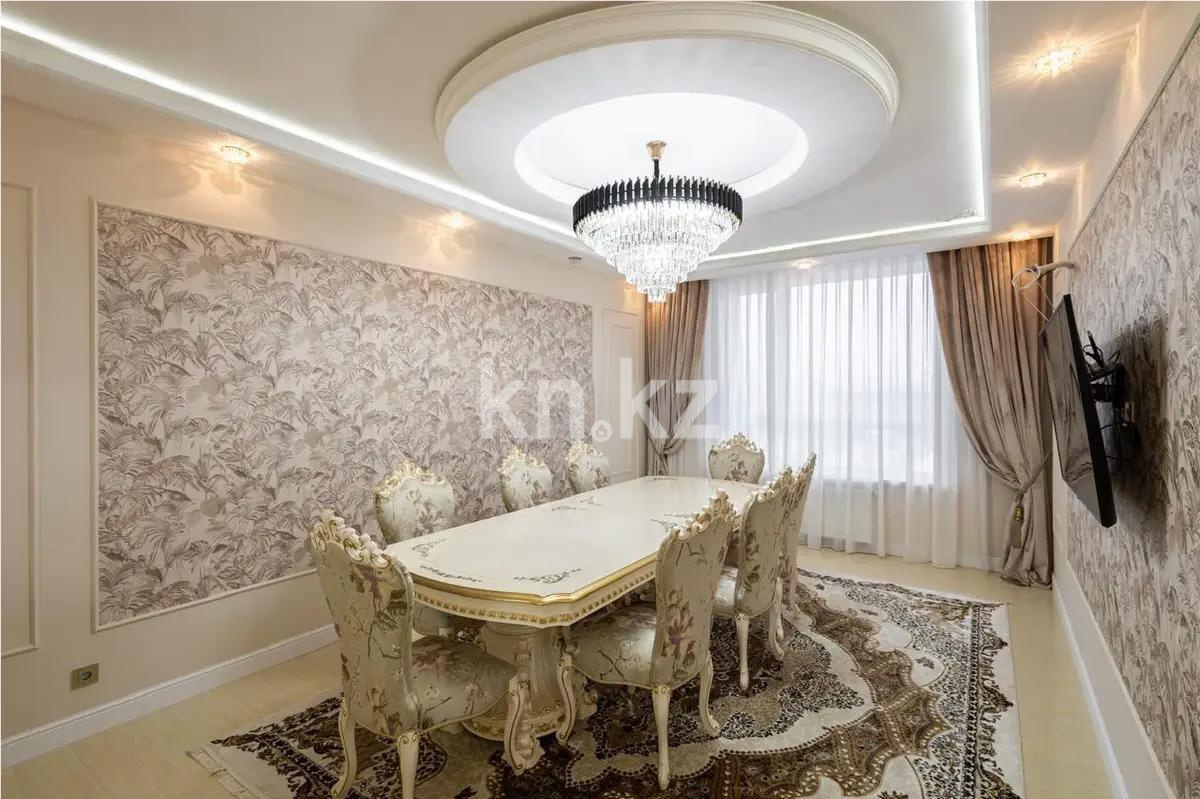 Продажа 4-комнатной квартиры, 125 м², пр. Тауелсыздык, дом  23 в Астане