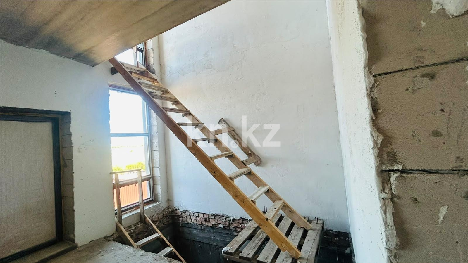 Продажа 5-комнатного дома, 211.5 м² в Караганде - фото 6