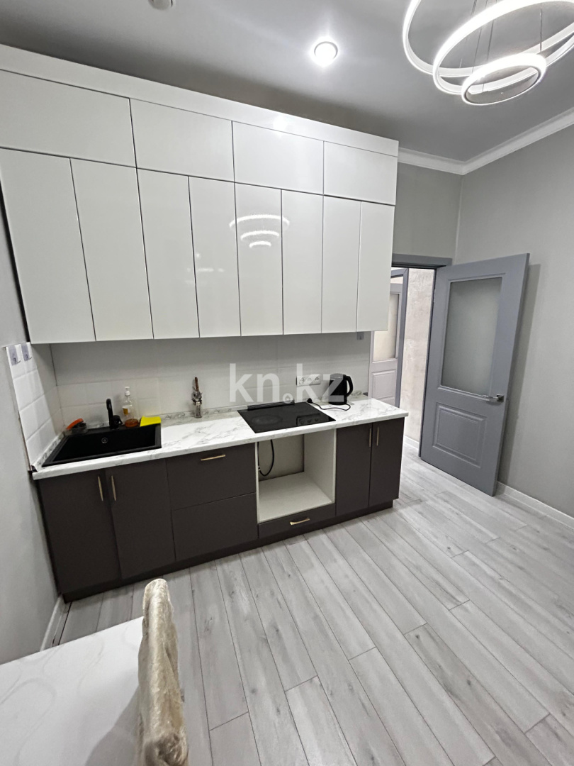 Продажа 2-комнатной квартиры, 51 м², ул. Ашимова, дом  21 в Караганде - фото 5