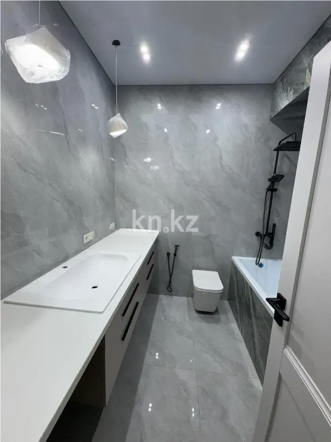 Продажа 3-комнатной квартиры, 57 м², ул. Навои, дом  200 в Алматы - фото 5