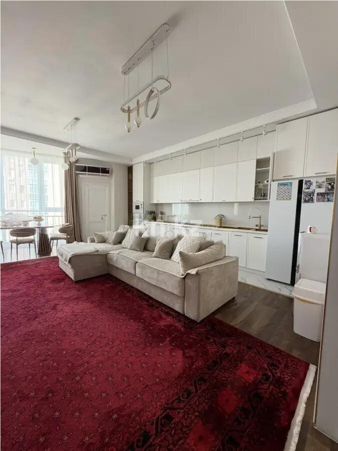 Продажа 4-комнатной квартиры, 137 м² в Алматы