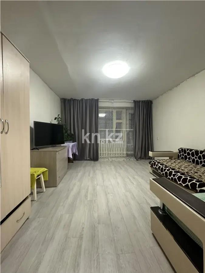 Продажа 4-комнатной квартиры, 79.8 м², пр. Абая, дом  96 в Астане