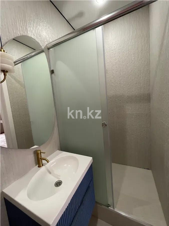 Продажа 3-комнатной квартиры, 128 м², ул. Достык, дом  13/2 в Астане - фото 5