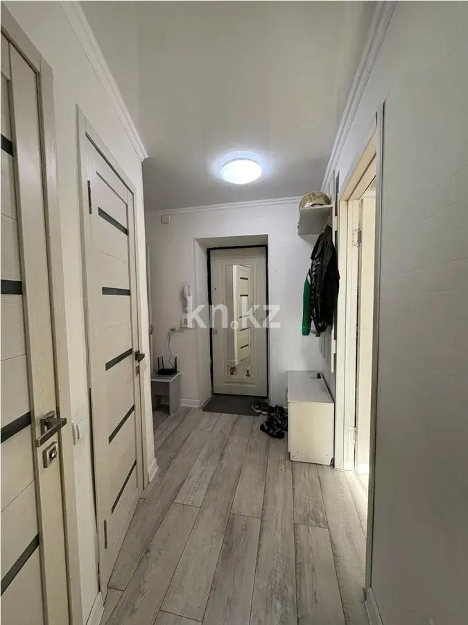 Продажа 2-комнатной квартиры, 45 м², 14 мкр., дом  22 в Караганде - фото 6