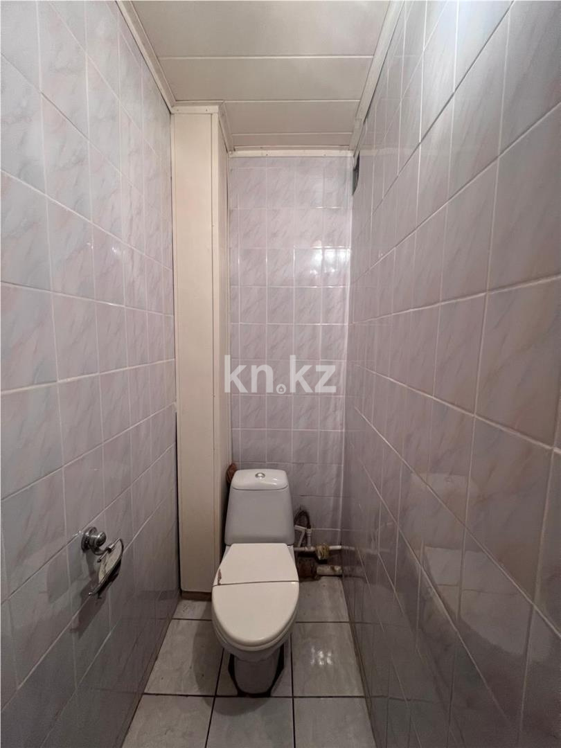 Продажа 3-комнатной квартиры, 62 м², ул. Гапеева, дом  1 в Караганде - фото 8